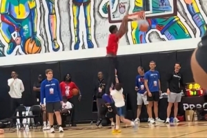 76人直播_NBA76人直播_76人在线观看